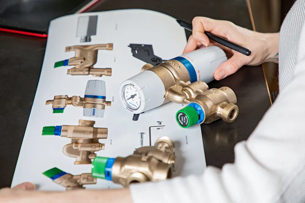 In unserem Fotostudio haben wir kalibrierte Monitore und ein Farbproof-System für eine exakte Farbwiedergabe.