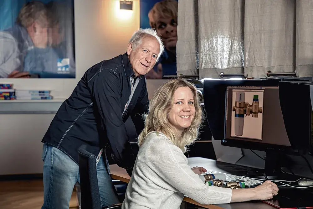 Das Team vom Fotoatelier Spring besteht aus ausgebildeten Fotografe, Technopolygrafen und Digital Marketing Managern.