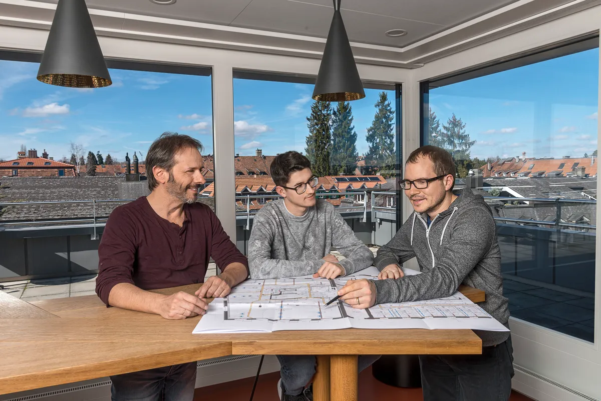 020 Fotoatelier Spring Fotostudio Burgdorf Teamfotos Mitarbeiterfotos